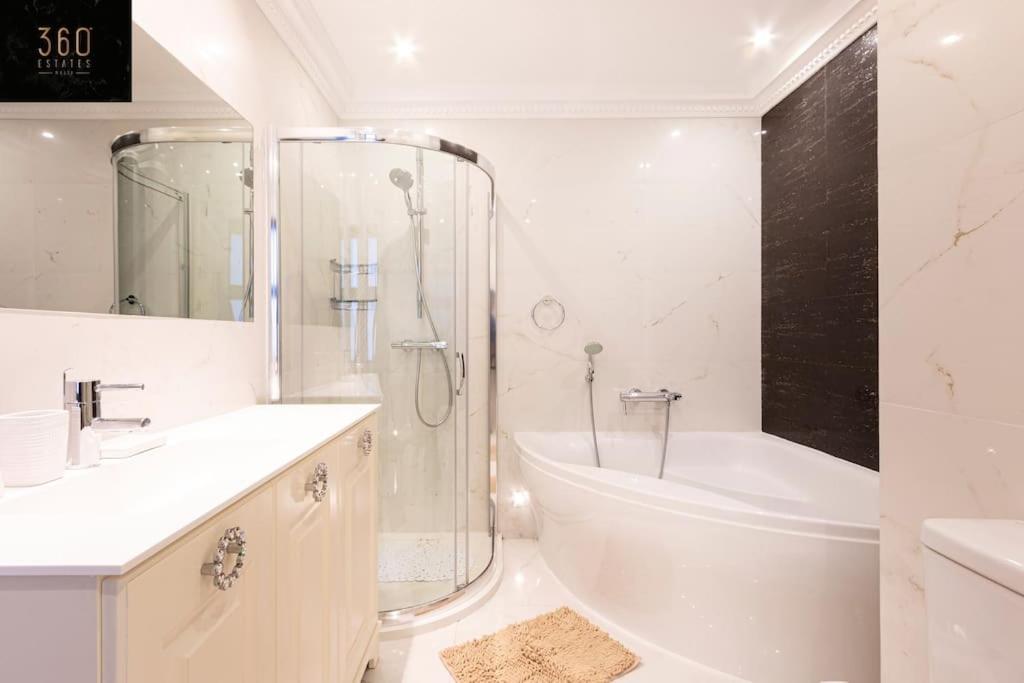 One Of A Kind, Seafront Property In St Georges Bay By 360 Estates Saint Julian's Exterior photo